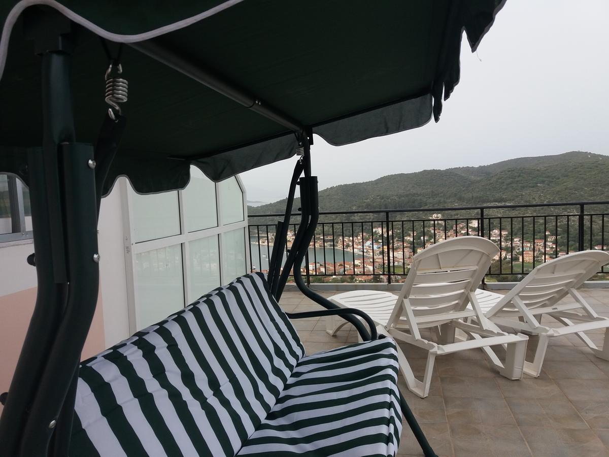 Calypso Apartments Ваті Екстер'єр фото