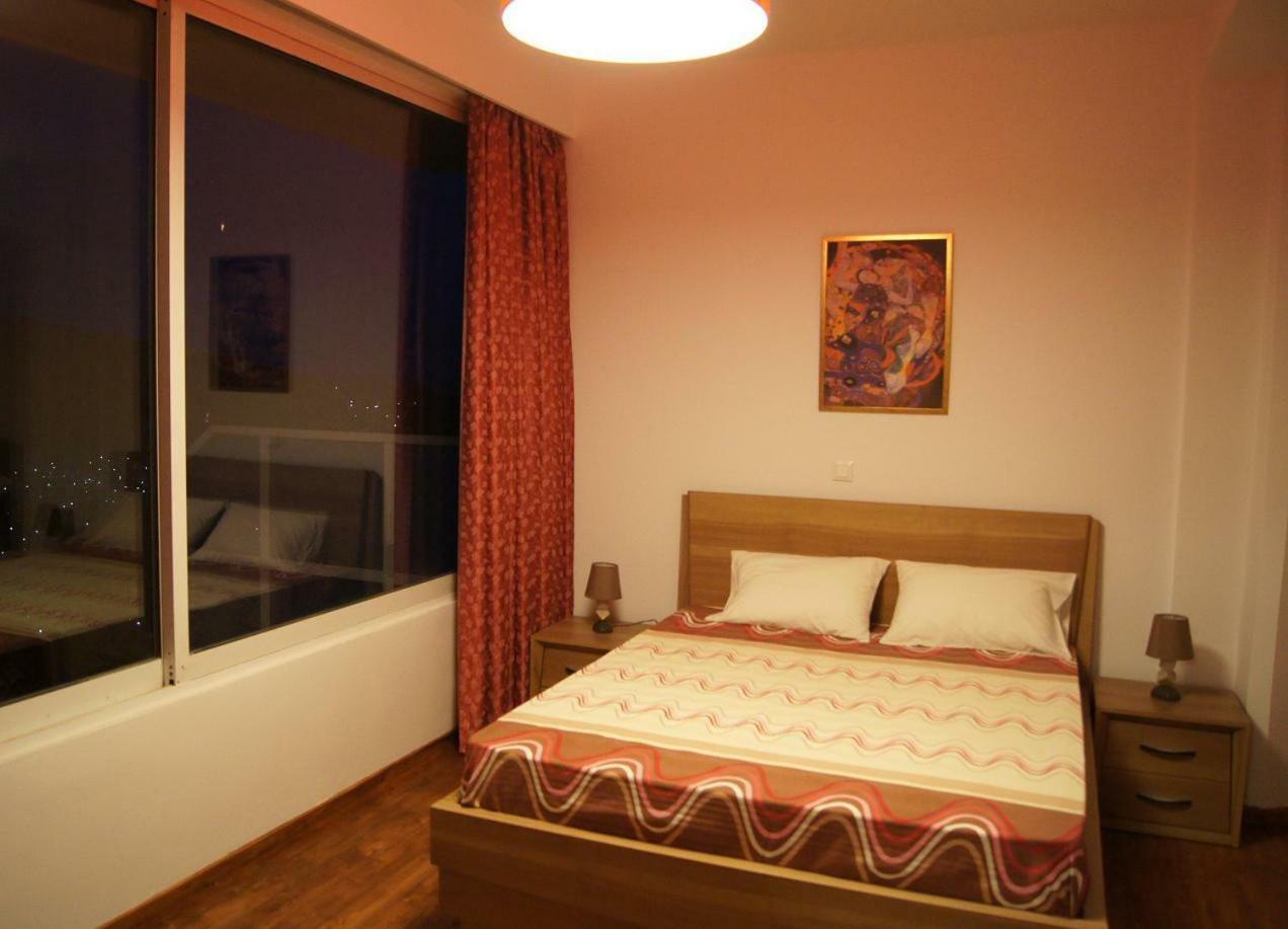 Calypso Apartments Ваті Екстер'єр фото
