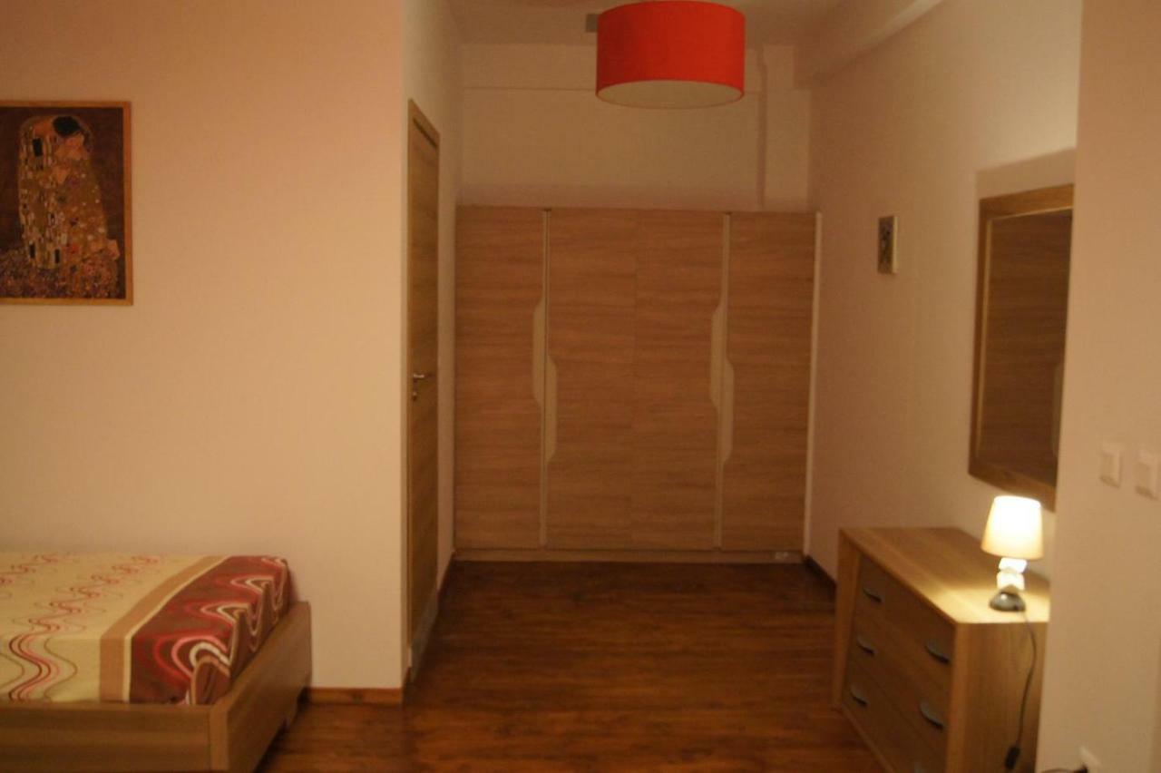 Calypso Apartments Ваті Екстер'єр фото