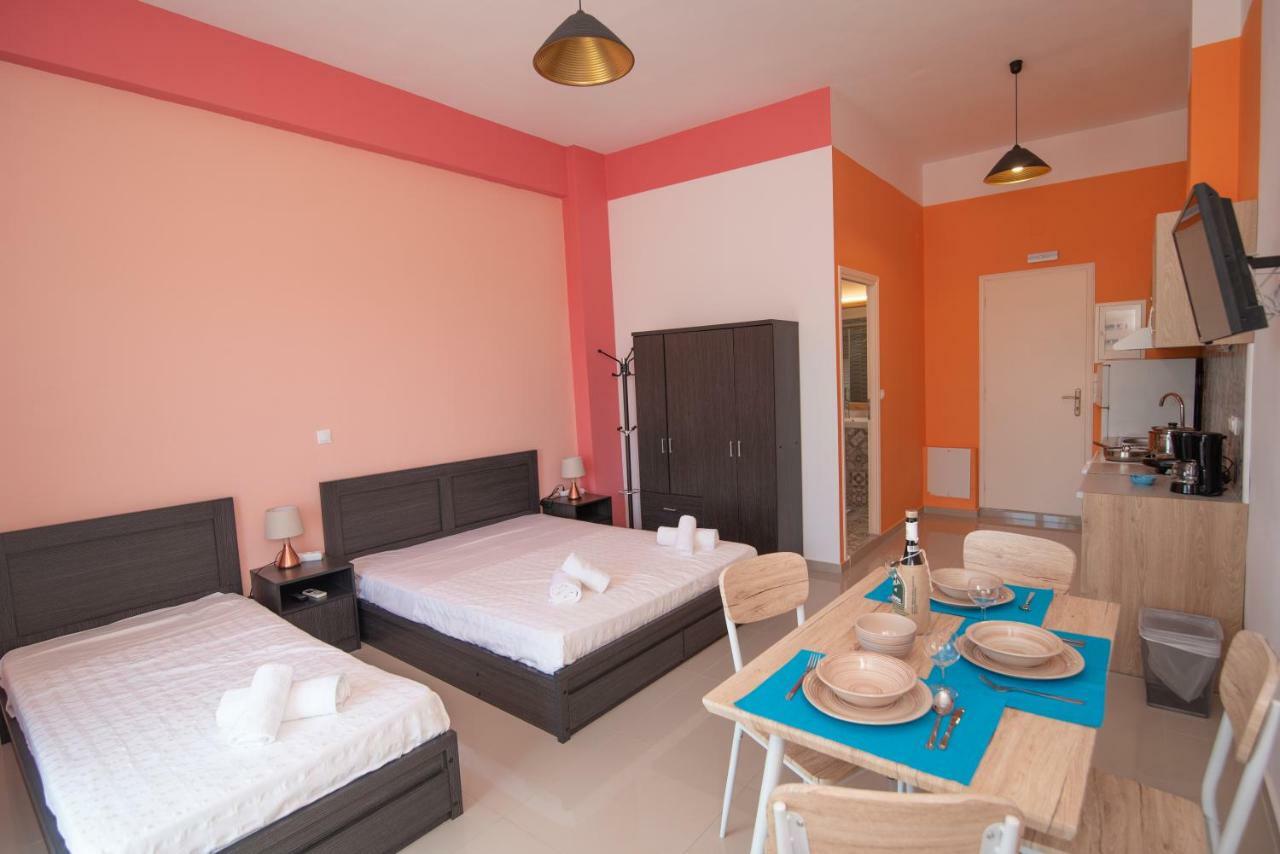 Calypso Apartments Ваті Екстер'єр фото